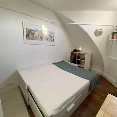 Studio Cosy Et Central Sous Les Toits De Paris Exterior photo