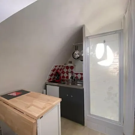 Studio Cosy Et Central Sous Les Toits De Paris Exterior photo