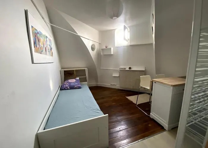 Studio Cosy Et Central Sous Les Toits De Paris