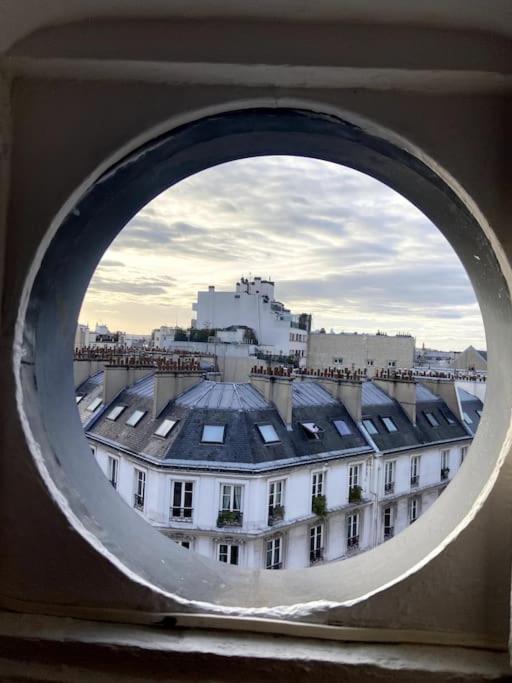 Appartement Cosy Et Sous Les Toits De Parijs